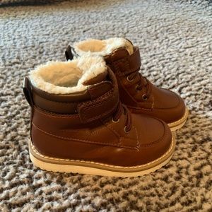 Toddler Old Navy Boots (6C)